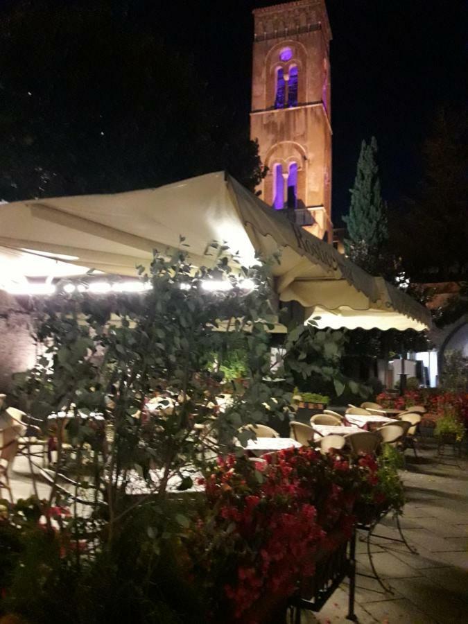 Il Cortile Villa Ravello Bagian luar foto