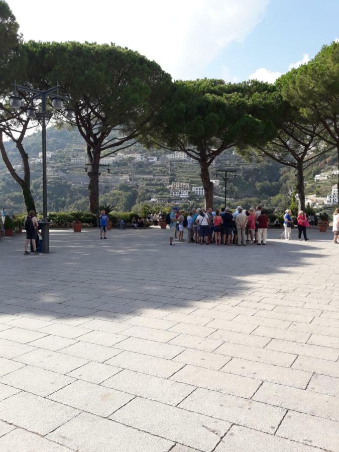 Il Cortile Villa Ravello Bagian luar foto